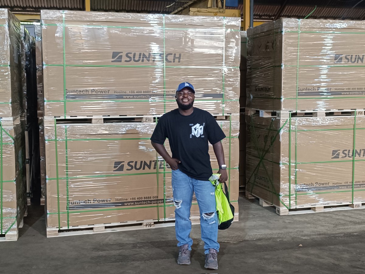 bafem_'s tweet photo. SUNTECH: ultra V [ Teir 1]
half-cell monofacial module 

⚡Module power: 555W
⚡Best choice for rooftop solar PV systems
⚡ Excellent outdoor power generation performance 
⚡12yr warranty product warranty
⚡25yr linear extra power warranty
Available at BAFEM SOLAR 

0901 744 5136 https://t.co/qpXyFKnHDt