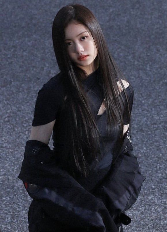 oncemimosa's tweet photo. a thread of kim garam showcasing her talent cause too many people feel comfy with discrediting her on this app.. https://t.co/qOcKbcJE5C