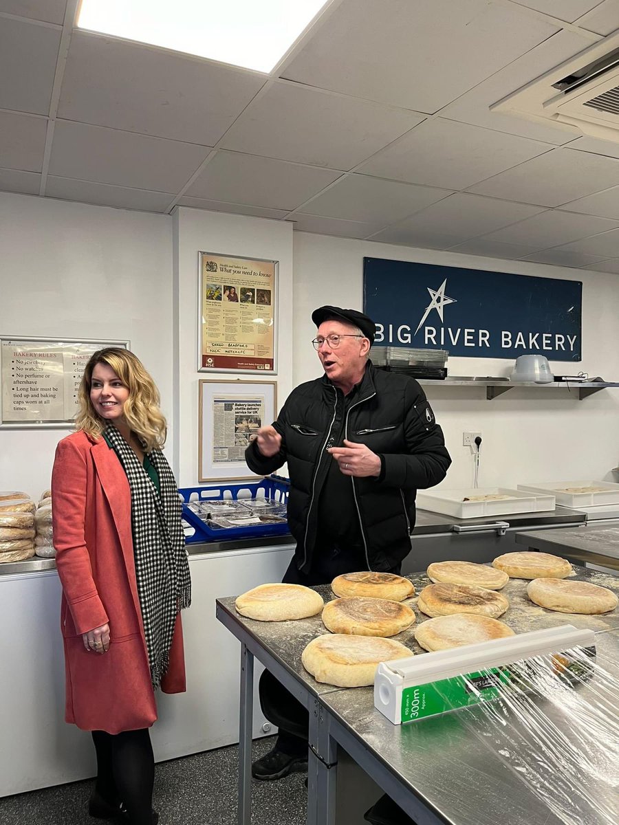 Community enterprises like @bigriverne are at the heart of my plans to empower our region as the North East Mayor. We'll reimagine our high streets and transform and support neighbourhoods by backing the foundational economy and those that hold our local areas together. (2/2)