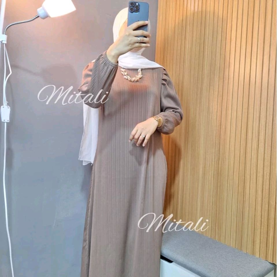 chiimay_25's tweet photo. Gamis Soraya Rempel Tangan Knit Condru dengan harga Rp57.900. Dapatkan di Shopee sekarang! https://t.co/AWlH6Wn2fV https://t.co/yff5W92SbH