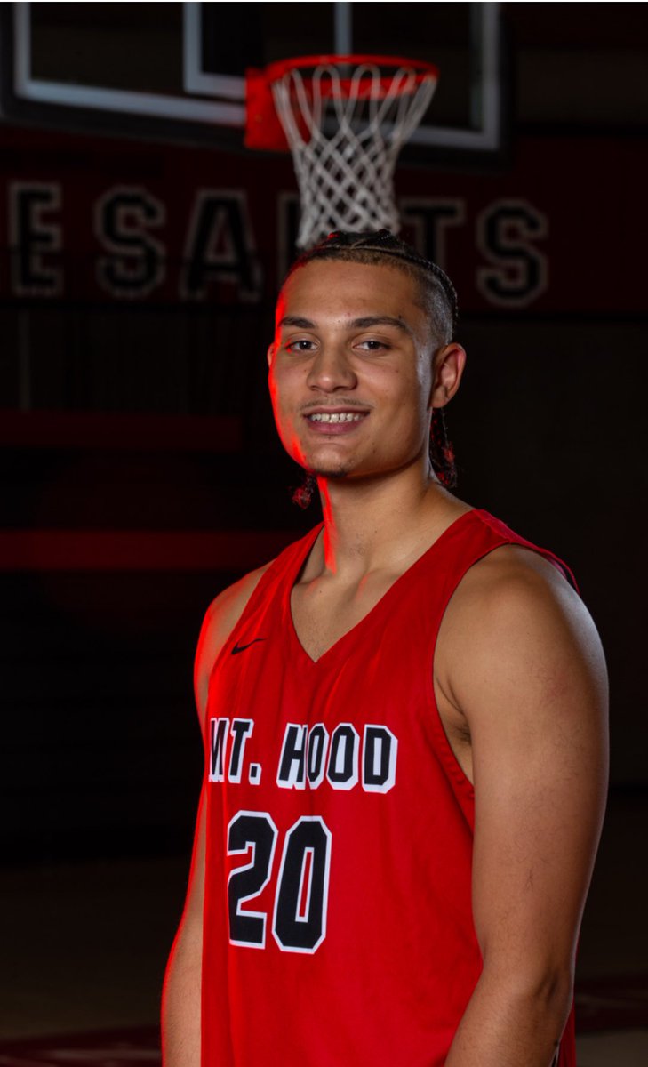 MtHoodmb's tweet photo. ‼️6’6 forward Mathias Billings ‼️
🔹3.6 gpa, high motor, dynamic forward. Graduating this spring with his AA, 3 years remaining. High character, that plays with a lot of energy! 4 year coaches check him out! #ncaa #juco #naia https://t.co/TkWLH1Mjjf