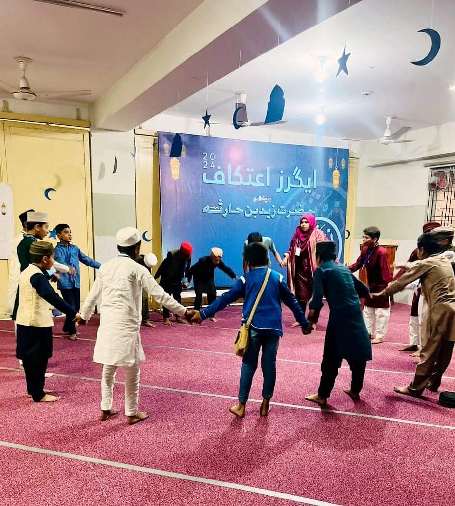 MinhajSisMWL's tweet photo. Highlights from Eagers  Itikaf (Day-3) 💫

#ItikafCity
#ItikafCity2024 #Itikaf #WomenItikaf #WomenItikaf2024 #Itikaf2024 #MWL #RamadanKareem #TahirulQadri  #Ramadan #Eagers #RamadanMubarak #Ramadan2024  #Islam #Shaykh  #EagersItikaf2024 #Eagers 
#MinhajulQuran #RamadanDay23 #MQI https://t.co/asG9eJoqzw