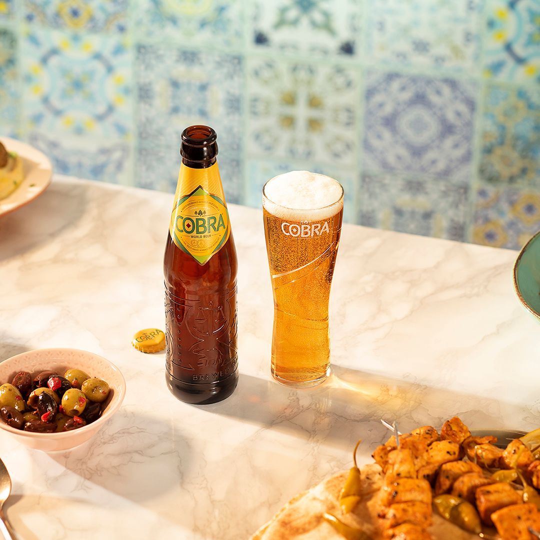 There’s nothing better than a nice cold #beer to help wash down your @AnokiRestaurant #curry! A Cobra Indian #beer has fruity notes that perfectly complement our #spicy dishes! Try next time you visit our #restaurants! Book now at buff.ly/2zoVrXX