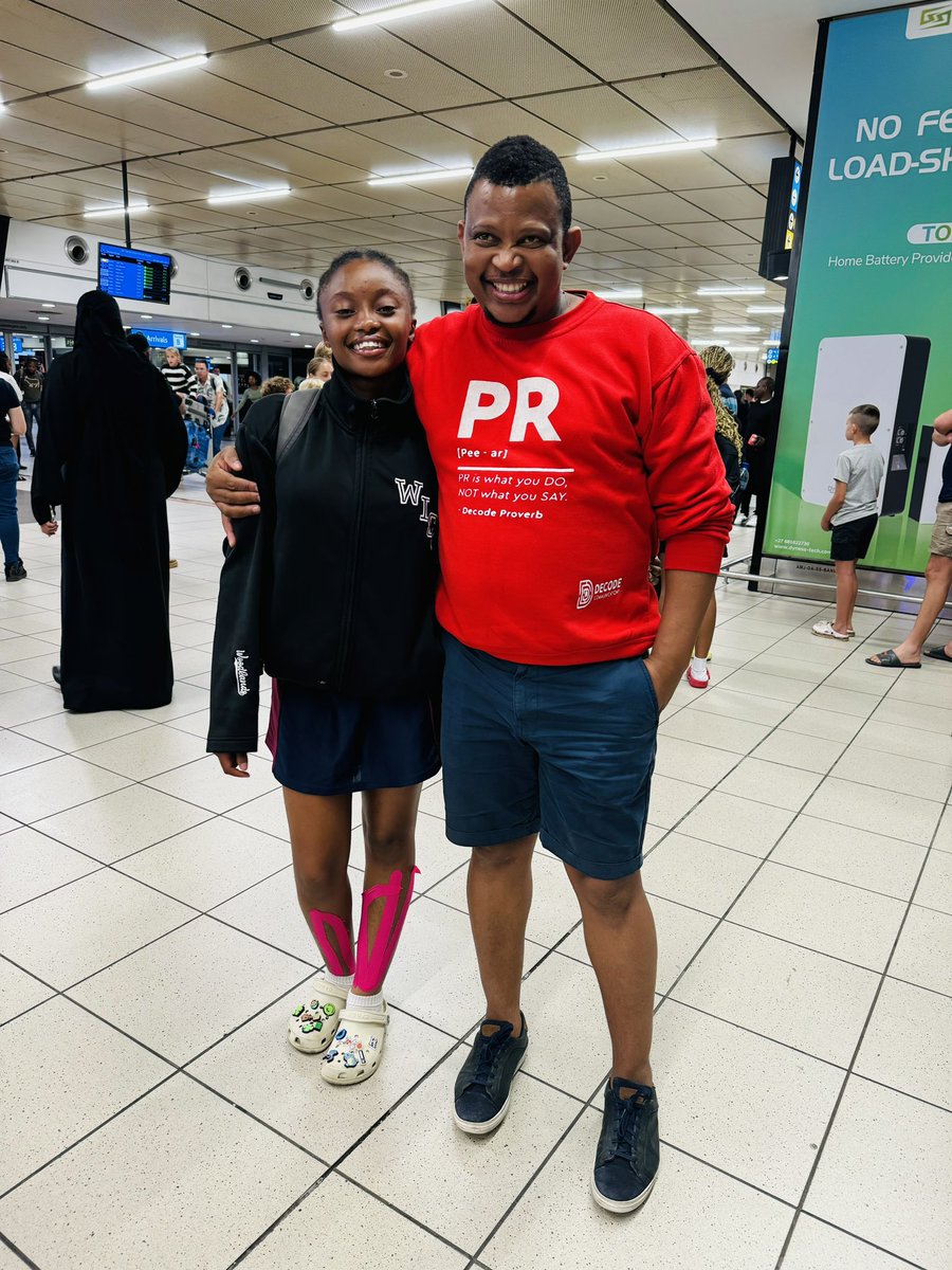LoratoTshenkeng's tweet photo. ABOUT LAST SATURDAY
The Head Girl returned from the Super Schools Netball tournament with some news.๐๐ฝ๐บ๐พ๐ฅ
As her schoolโs player of the tournament, our Reabetswe-Neo has been selected to be part of the u/19 7s Netball Team in Dubai๐ญ. Waitse #ModimoOLorato ๐๐พ https://t.co/oKjclfcJpj