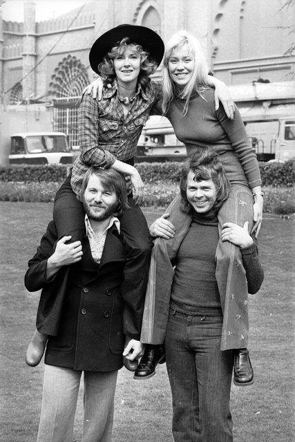 🔵 Join us tomorrow at 11:45am outside #Brighton Dome on Church Street, where we'll be unveiling the BBC Sussex Blue Plaque at noon, commemorating #ABBA's epic Eurovision win!

📸 Brighton and Hove Stuff, Argus Photo Archive