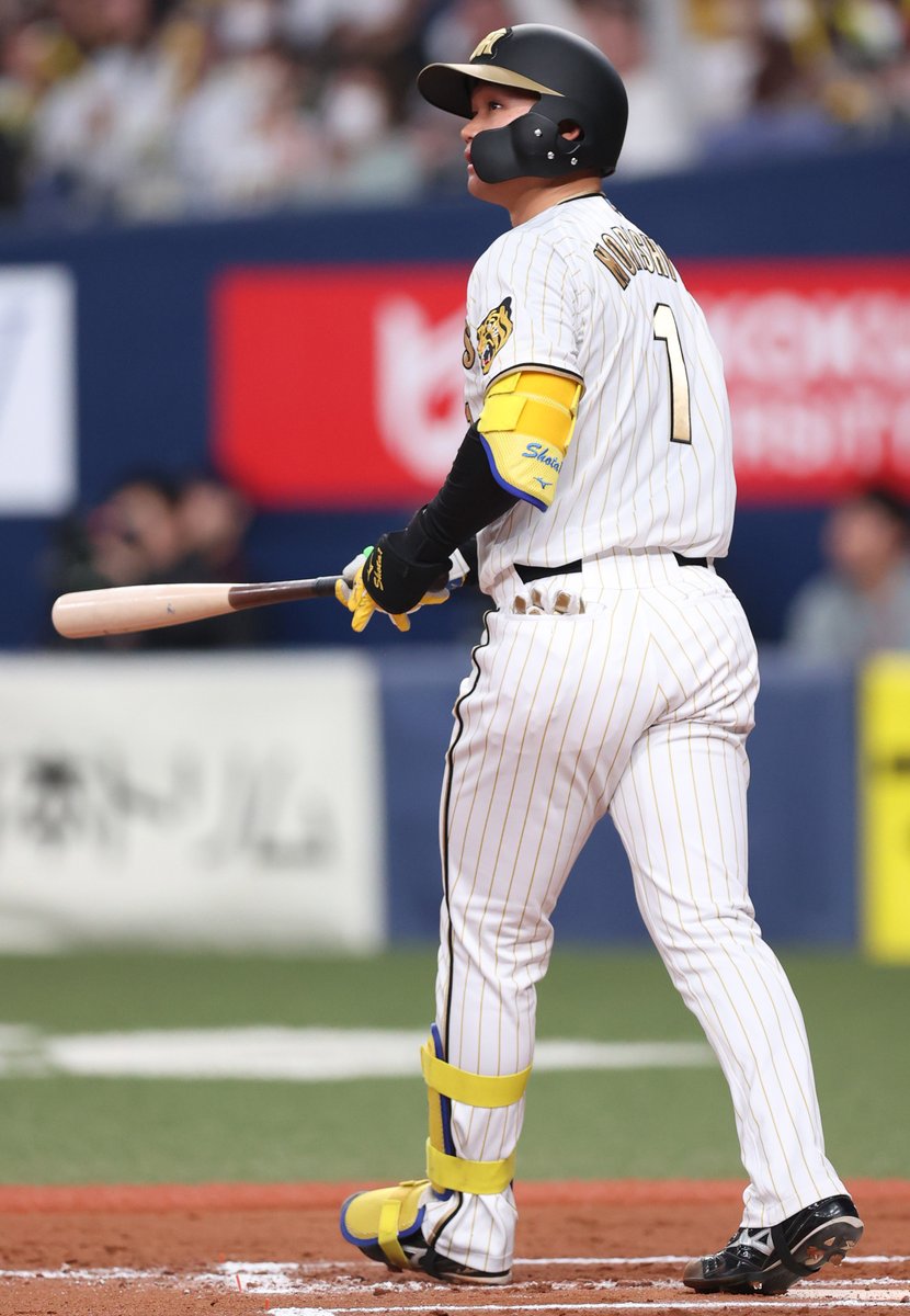 Sponichi_Tphoto's tweet photo. 特大の逆転２ランを放った #森下翔太 選手！ https://t.co/eCJCgQgfau