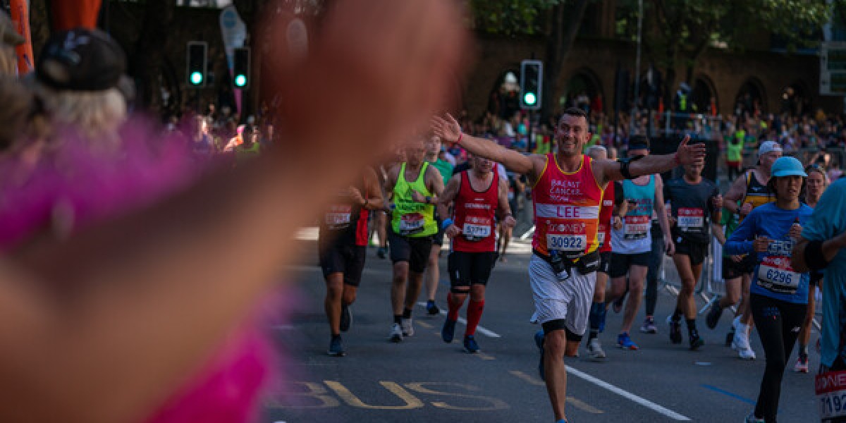 We’re expecting 250 runners to take part in this year’s @LondonMarathon to help raise vital funds for our life-changing research and support. Can you help them get to the finish line on 21 April? Register to volunteer at the London Marathon. …s-breastcancernowvolunteers.jgp.co.uk/vacancies/2729…