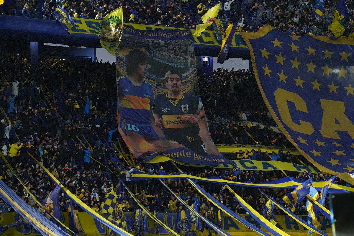DiarioOle's tweet photo. BOCA FESTEJA SUS 119 AÑOS 💙💛

¡Felicidades, Xeneizes!