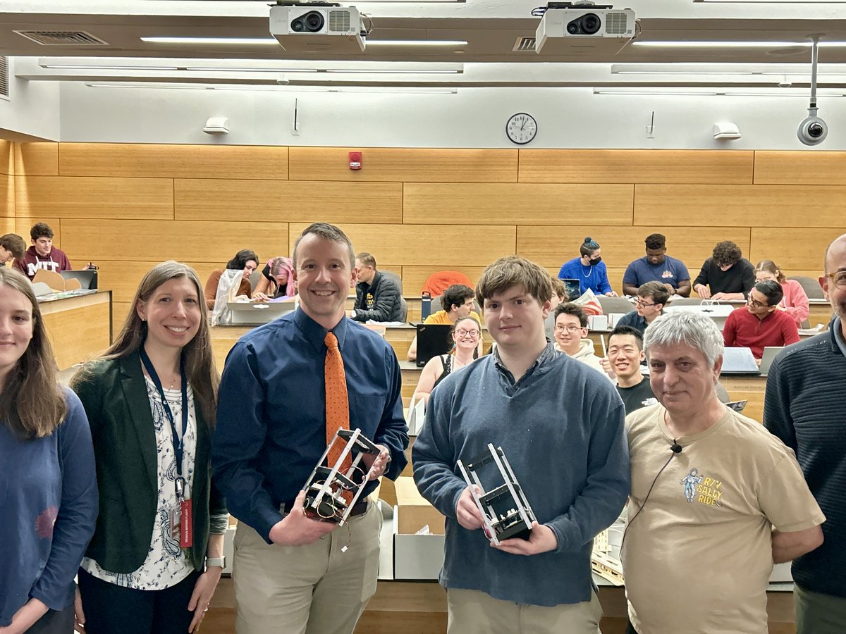 AFResearchLab's tweet photo. #AFRL's own Col. Jeremy Raley, the Commander of the Phillips Research Site and Director of our Space Vehicle Directorate - took time to visit the AeroAstro space capstone class at MIT!

#AFReseachLab | #MIT | #AFRLSpace https://t.co/mWbX5AQTMF