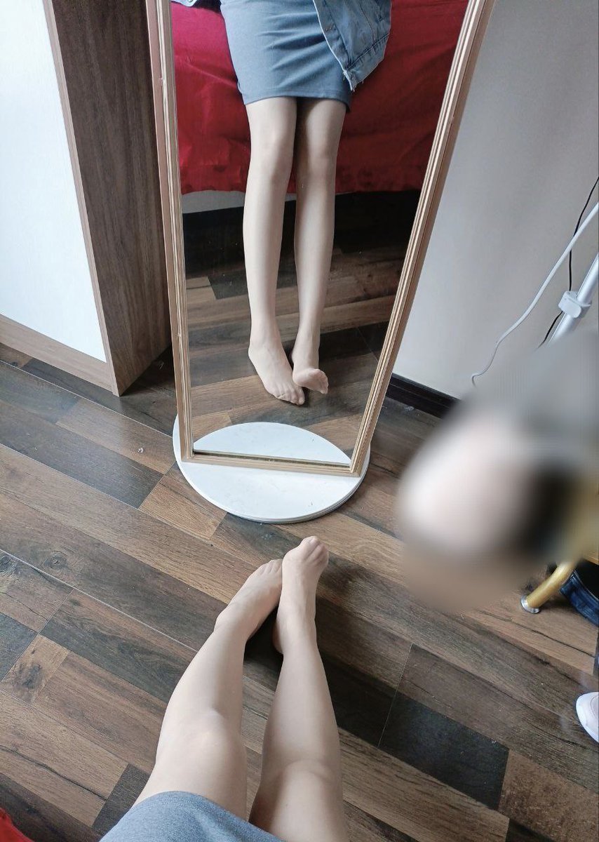 021地区，上海推友投稿，娇妻被调教成了丝袜控。同城寻找素质夫妻或情侣交换交友，单男也行，但要求素质高有经验。上海同城有意向的高素质夫妻情侣及单男，请私信我获取联系方式。 https://t.co/OyRGPvlHwZ