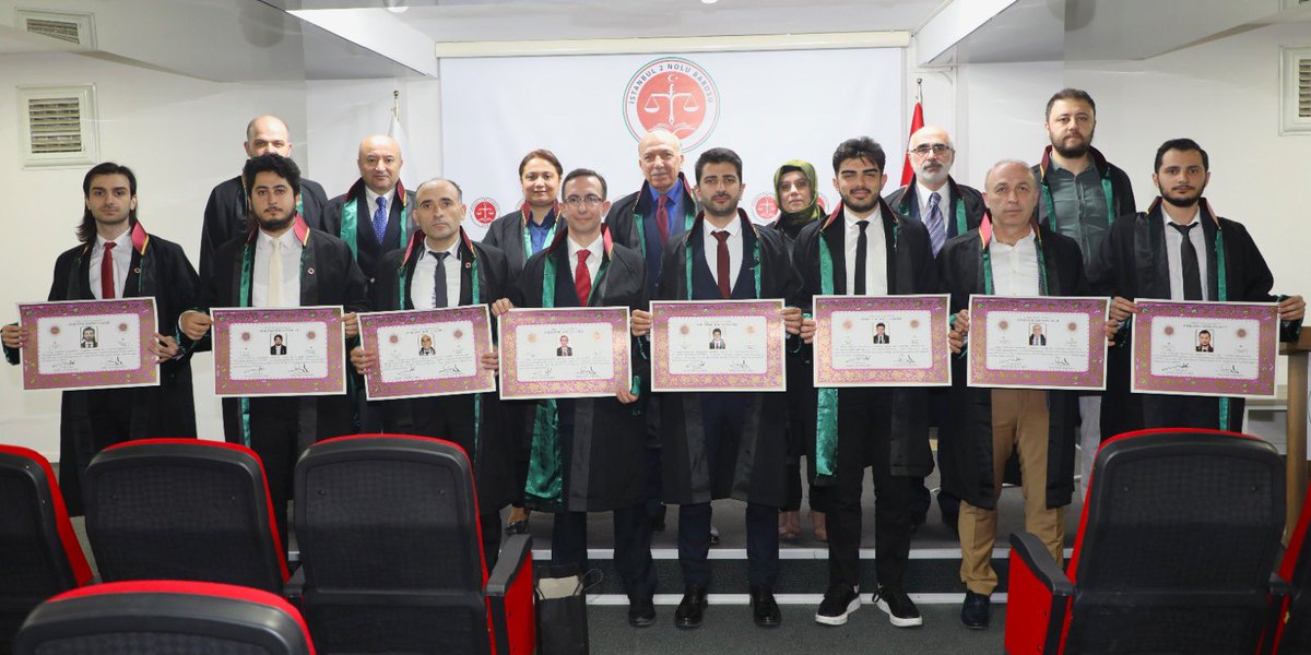 Değerli meslektaşlarım; Av. Erdem Atmaca, Av. Emir Sami Ergün, Av. Muharrem Ertekin, Av. Burak Can Altay, Av. Serdar İspir, Av. Alim Yaşar, Av. İsmail Kaymak, Av. Harun Yavuz, ruhsatlarını alarak aramıza katıldı. Genç kardeşlerimize başarılar diliyorum. Baromuz hayat boyu…