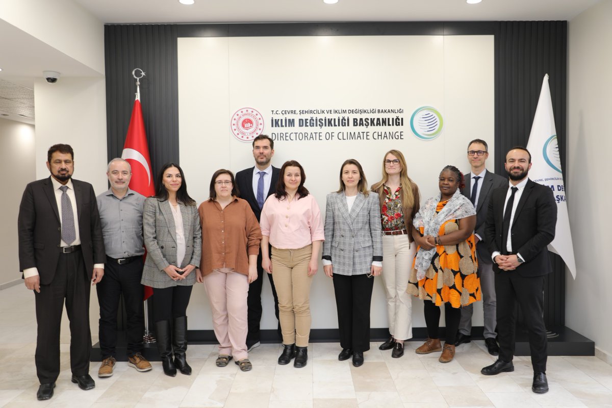 The efforts to enhance climate #transparency keeps evolving, to track how countries are achieving our #climate goals. In March, UNEP-CCC joined @UNFCCC experts on review of #Türkiye's reporting on the commitments to the Paris Agreement. 👉unepccc.org/continuous-cli…