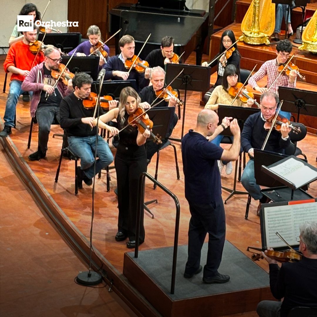 Marco Angius e Anna Tifu in prova con l’Orchestra Sinfonica Nazionale della Rai all’Auditorium Rai “Arturo Toscanini” di Torino per “Restauri d’autore”, il concerto che apre la rassegna #RaiNuovaMusica giovedì 4 aprile alle 20.30. Biglietti bit.ly/OSNbiglietti