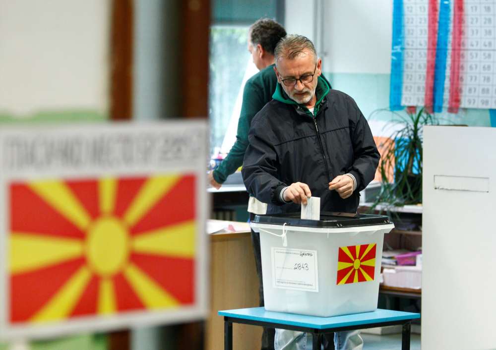 📣New BiEPAG blog👇 🗣️Much Ado about Nothing? Party positioning in North Macedonia and what to expect from the 2024 elections 📝Written by: @ZdravkoVeljanov #NorthMacedonia #Elections2024 #Izbori2024 #EUIntegrations #WesternBalkans biepag.eu/blog/much-ado-…