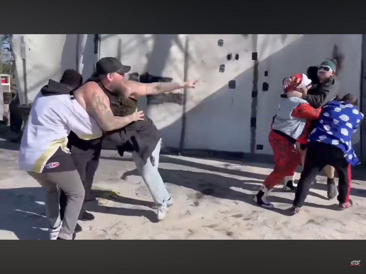 RoshDangIt's tweet photo. Also on 4/4 you can catch me beating the bolognese off of this butt wipe. 

Masty vs Chini ... No rules fistfight! 

STOMP THE YARD! 
#BurnTheWeeds 

Join Chini and @GrimsToyShow at the #BYOSmash Block Party this Thursday at the Ukie on Franklin! https://t.co/SC0ZkUnG5R