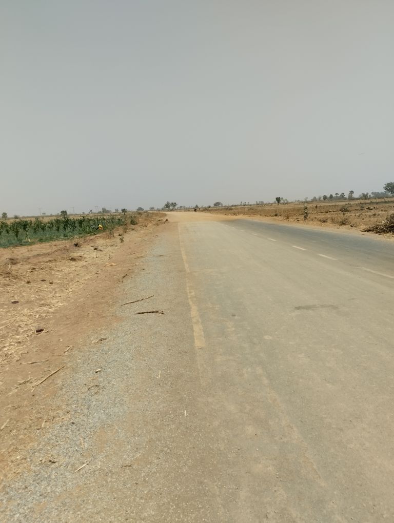 N950m was allocated to the Construction of Road from Aleiro-Jiga Birni-Jiga Sala 13km road in Aleiro, Kebbi State, in the 2023 FG Budget. We tracked and report that only 4km of the 13k road was done. Residents confirmed that the contractor, Messr Emma Venture Investment Ltd,…