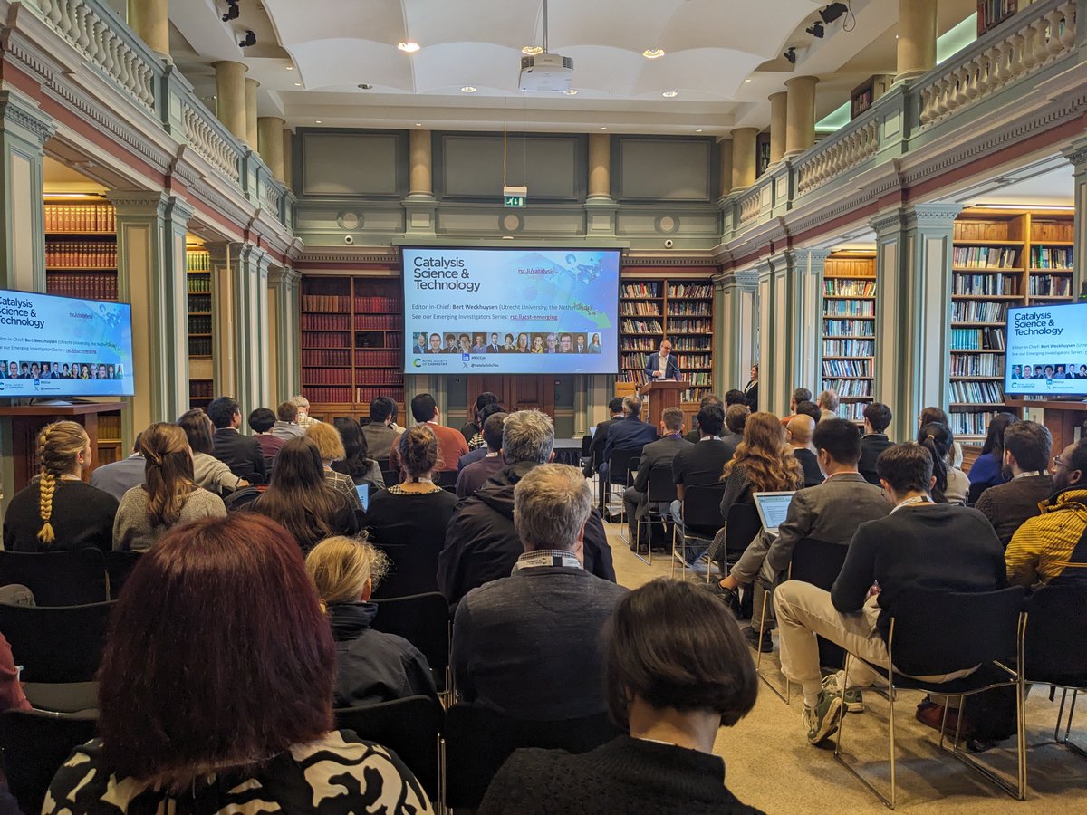 We are delighted to be hosting the @CatalysisSciTec #CST24 Symposium today in @RoySocChem Burlington House, London! 🎉 Great introduction to the event this morning by our Editor-in-Chief @BWeckhuysen and Executive Editor @MariaSouthall2!