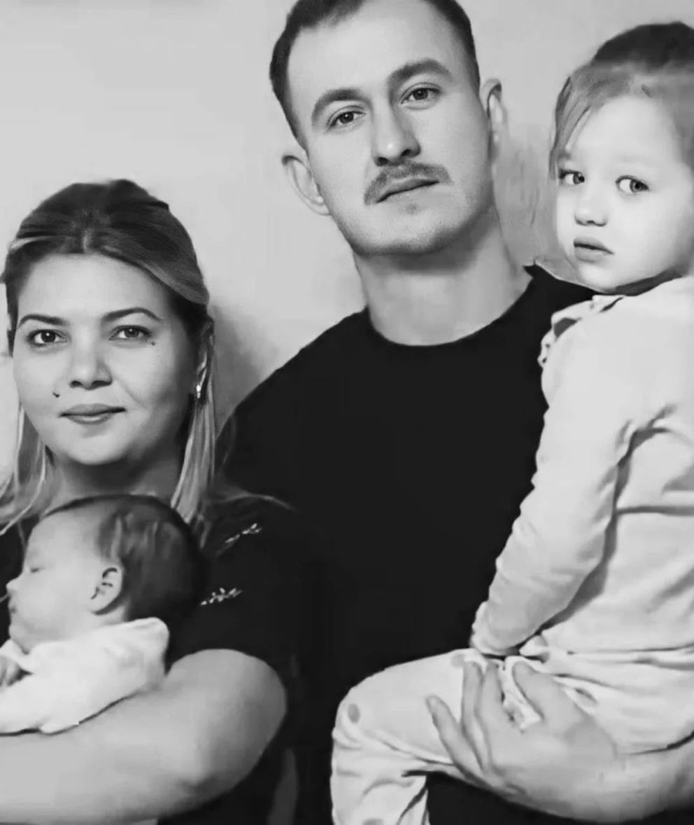 Solingen’deki kundaklamada hayatlarını kaybeden İsmail (29), Kıymet (28) ile kızları Gizem (5) ve Elis Zhilov (3 aylık) bugün Bulgaristan’da son yolculuklarına uğurlanıyor.
