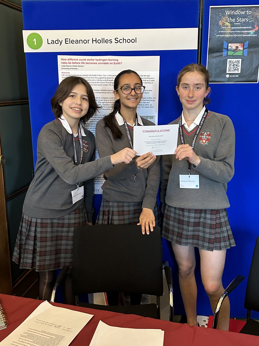 The Royal Society Student Conference 2024 was amazing! Window to the Stars was presented by Heidi (L6), Polina (U5), Josya (L5), Gece and Aaria (L4), Rhianwen (3rd). We were delighted that Professor Bryan Michael Turner FMedSci came along to see our display. 🫡💫🧬 #lehschool