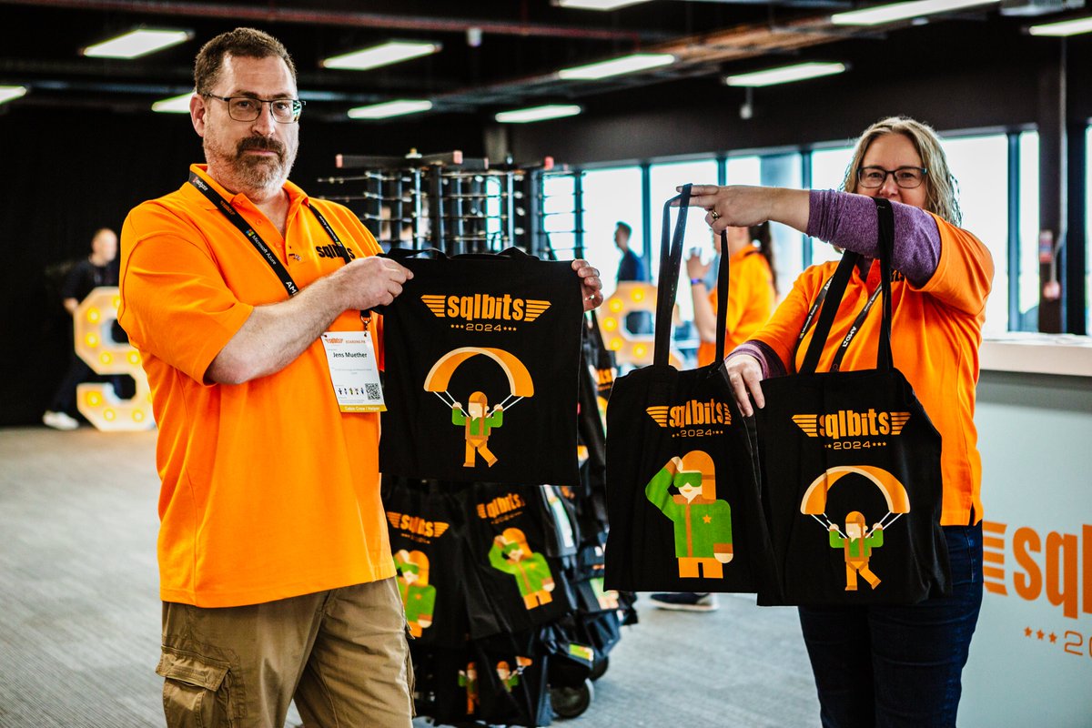 BuddiesBlast's tweet image. Some great photos of the #BitsBuddies and volunteers from #SQLBits2024!🧡🧢
