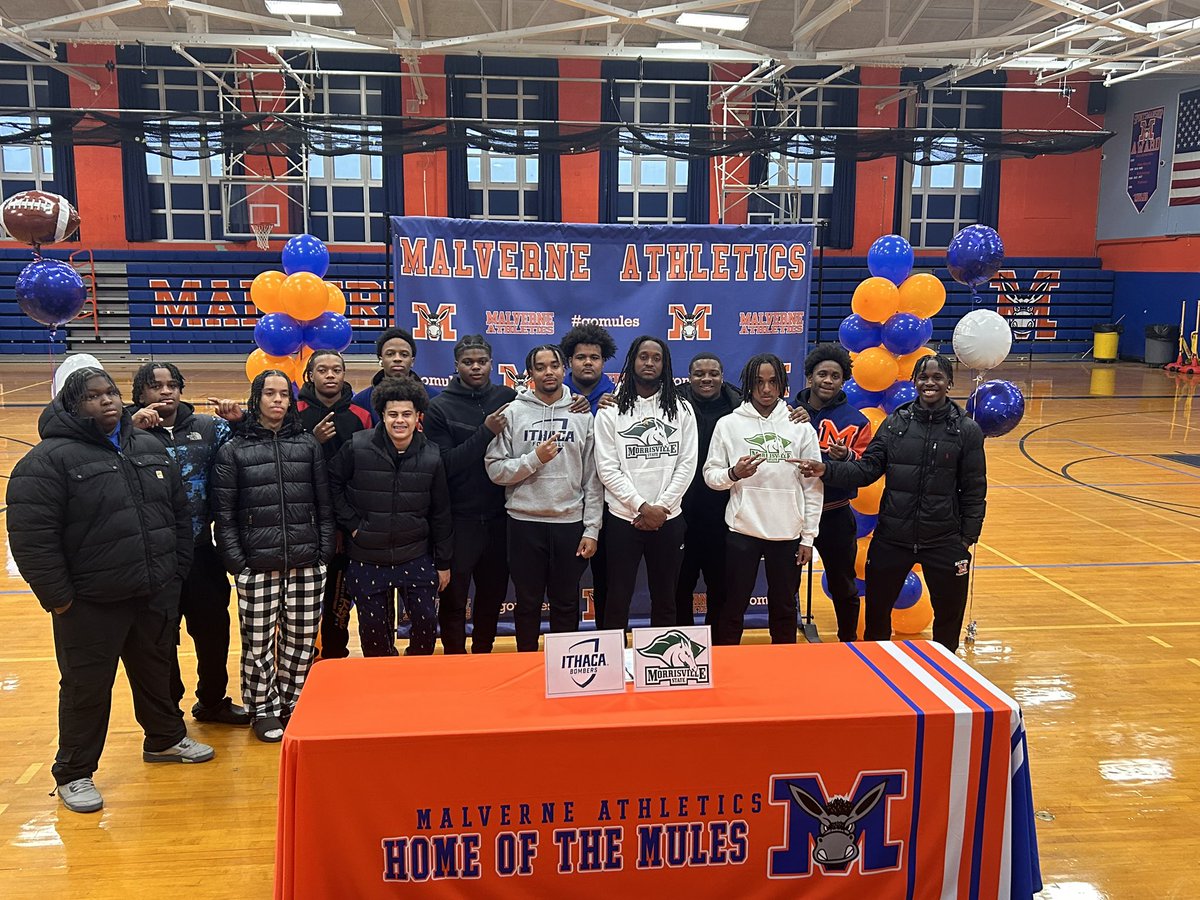 Michael McDougall (Ithaca College), William Hartley (Morrisville State), and Zavion Daniels (Morrisville State) are all 100% committed. #gomules #Congratulations @MalverneUFSD @MalverneHS @IthacaBomberFB @MvilleMustangFB @sunymorrisville @mxnch_1 @zaydaniels_