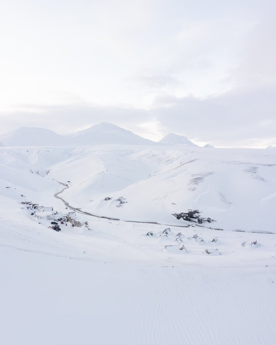 GM from Iceland where it’s still winter in the mountains 🩶