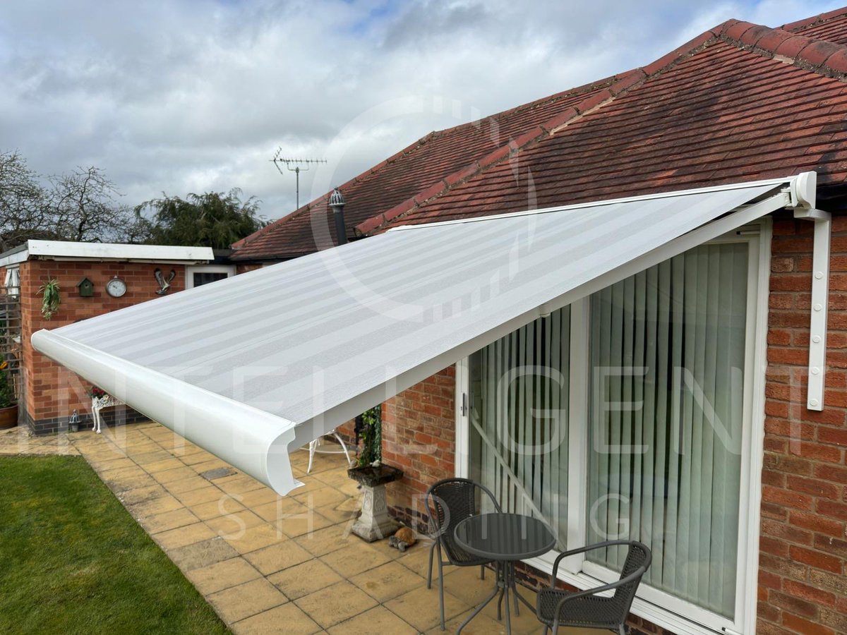 smart_blinds4U's tweet image. Give your outdoor space an upgrade ready for summer. ☀️ 

Check out this lovely Awning that we recently fitted. Get in touch with us to book your free home survey. 🤩

#IntelligentShading #blinds #curtains #homedecor  #homeimprovements #homeinspiration #awnings #verandas