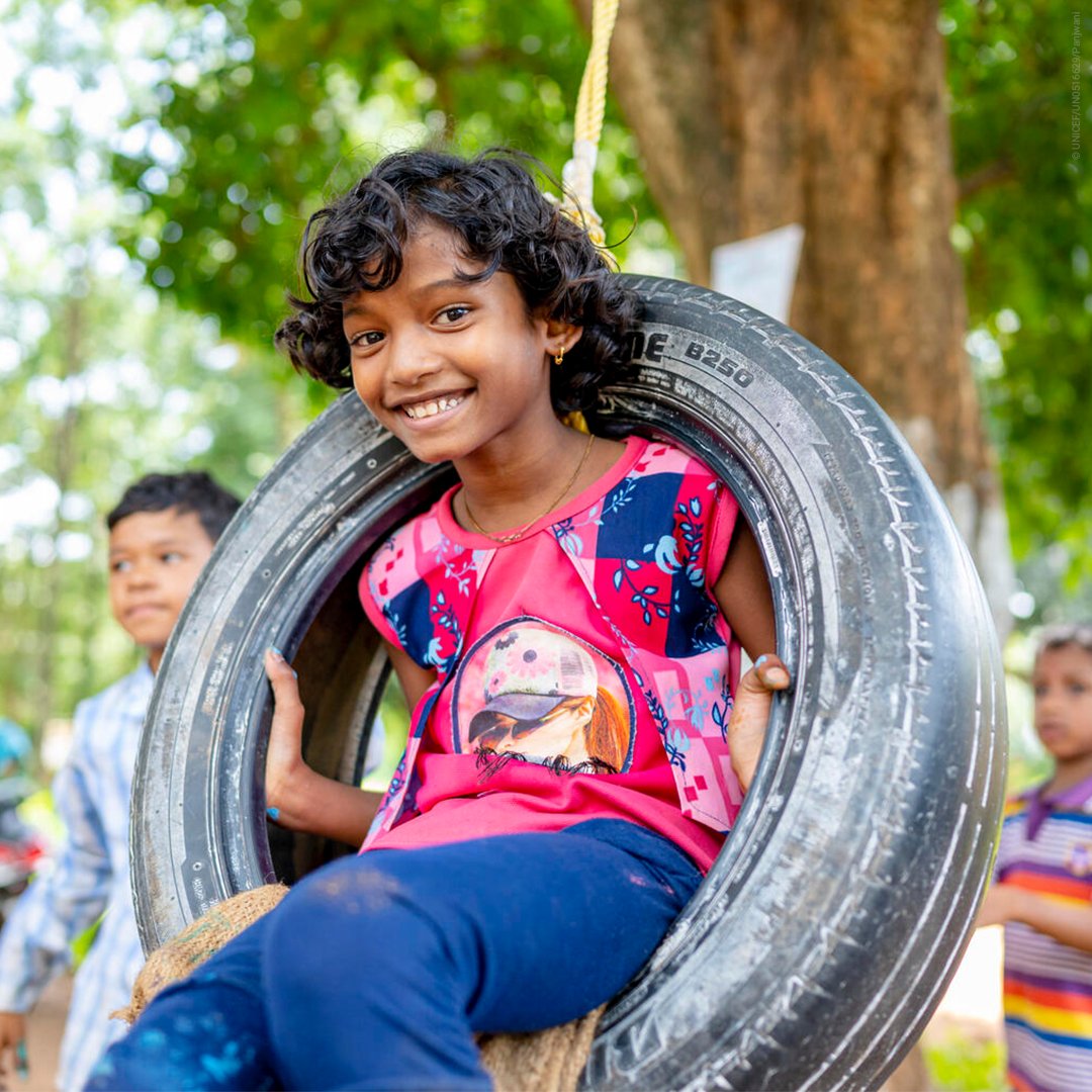 Never too tyre-d to play! (See what we did there?! 😀) We met 9-year-old Pari at a safe space for children in Chattisgarh, India. It’s a space where children like her can come together to play, learn, laugh and just be children.
