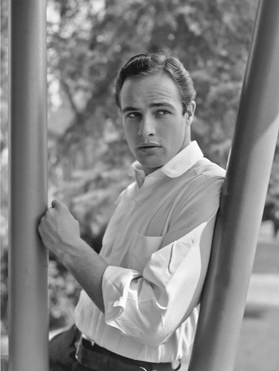 Today would have marked the 100th birthday of actor Marlon Brando born April 3, 1924 in Omaha, Nebraska 

#marlonbrando #bithday #CelebrityBirthday #MarlonBrando100