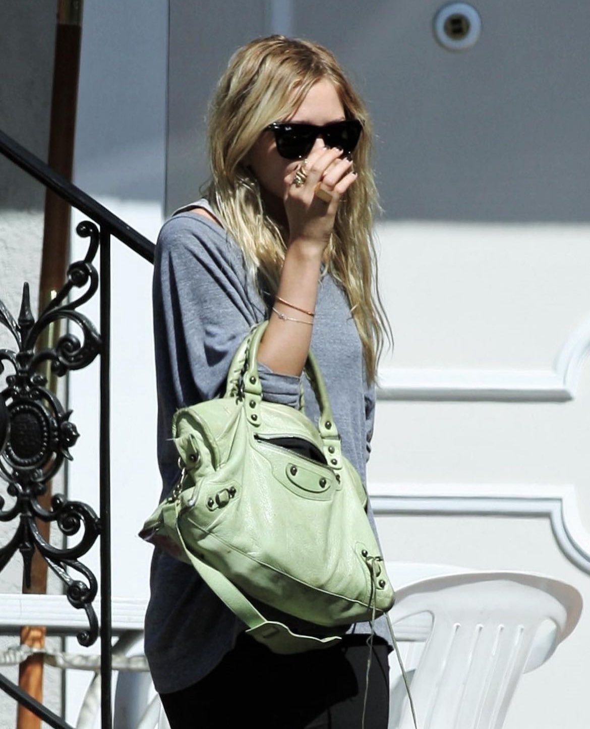 Mary kate balenciaga bag hotsell