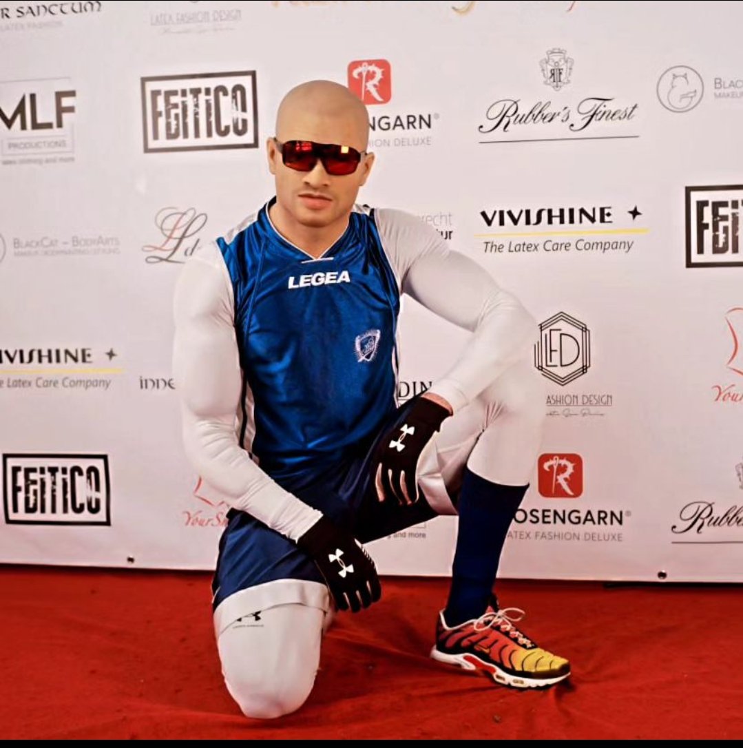 Had a fun weekend at Easter Fetish Weekend. Went out with one of my different faces.