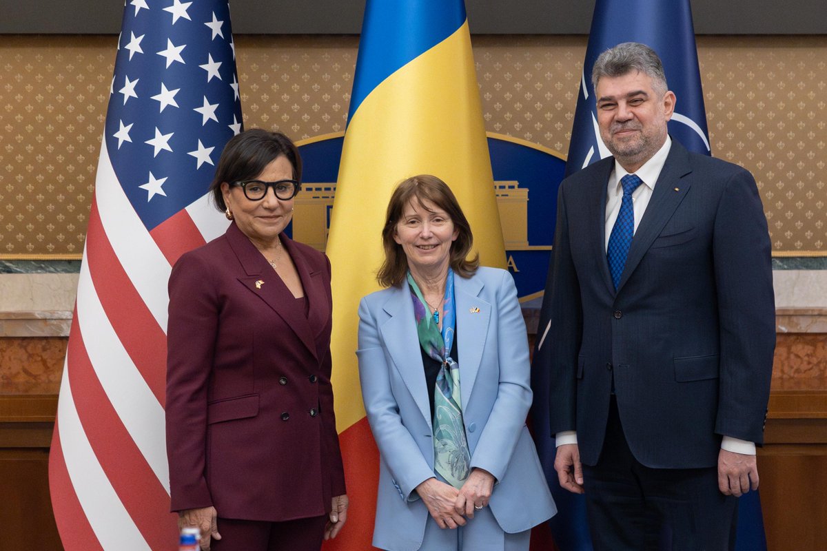 PM @CiolacuMarcel: Spoke today with 🇺🇸 @SpecRepUkraine Penny Pritzker about 🇷🇴`s role in future reconstruction of 🇺🇦 and our vision on this long-term effort of the international community. Our actions need to be coordinated and necessarily include 🇲🇩 too.