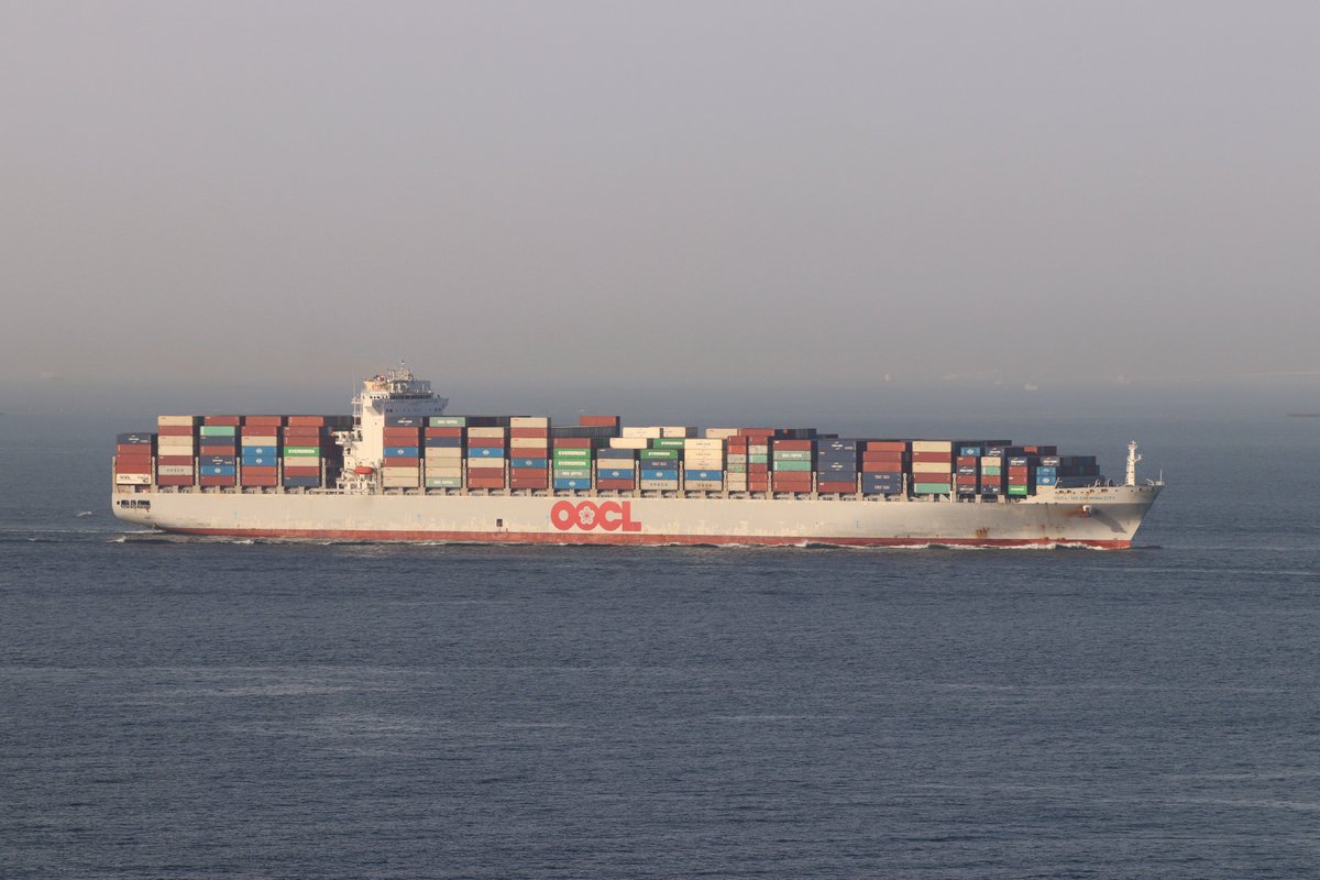 panamaru2's tweet photo. #OOCL_HO_CHI_MINH_CITY #IMO9613599
#OOCL_SX_Class_Container_ship
GRT91499t 8888teu b-2015
HUDONG ZHONGHUA SHIPBUILDING GROUP
本船は #OOCL が2011年から2015年にかけて8隻建造した #SX_Class /後期 で #TLP1 / TRANSPACIFIC LATIN PACIFIC 1 航路に投入されています。
20240330 #shipspotting https://t.co/YLi0yBc3YT