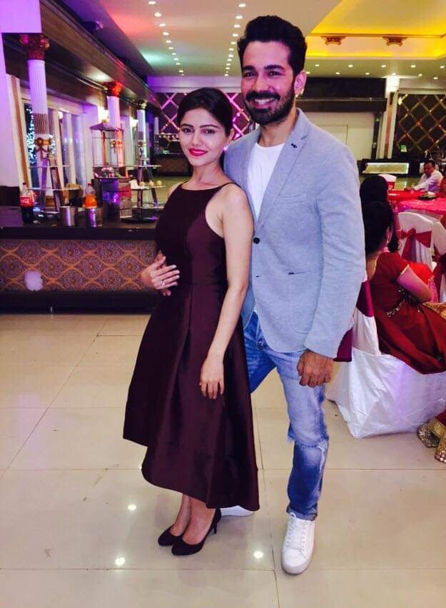 RaveenaRashmi's tweet photo. #RubiNav 

#RubinaDilaik #RubiHolics 
#AbhinavShukla #AbhiArmy 
#RubiNavArmy
@RubiDilaik @ashukla09 https://t.co/FY8kzs87jc