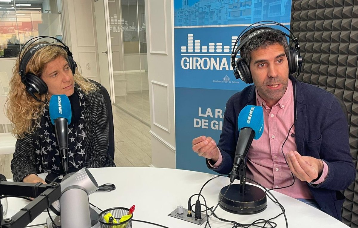 gironafmcat's tweet photo. 🔵 #Els4Rius a #GironaFM
🎓 @GuitartMoises i Laura Serrats de @esccarmeauguet expliquen el projecte Widespread School que uneix Girona, Itàlia, Croàcia i Finlàndia
▶️ https://t.co/gO9UZDyAMu
▶️ https://t.co/AZf6uqZEDp https://t.co/zi7uru0Ojb