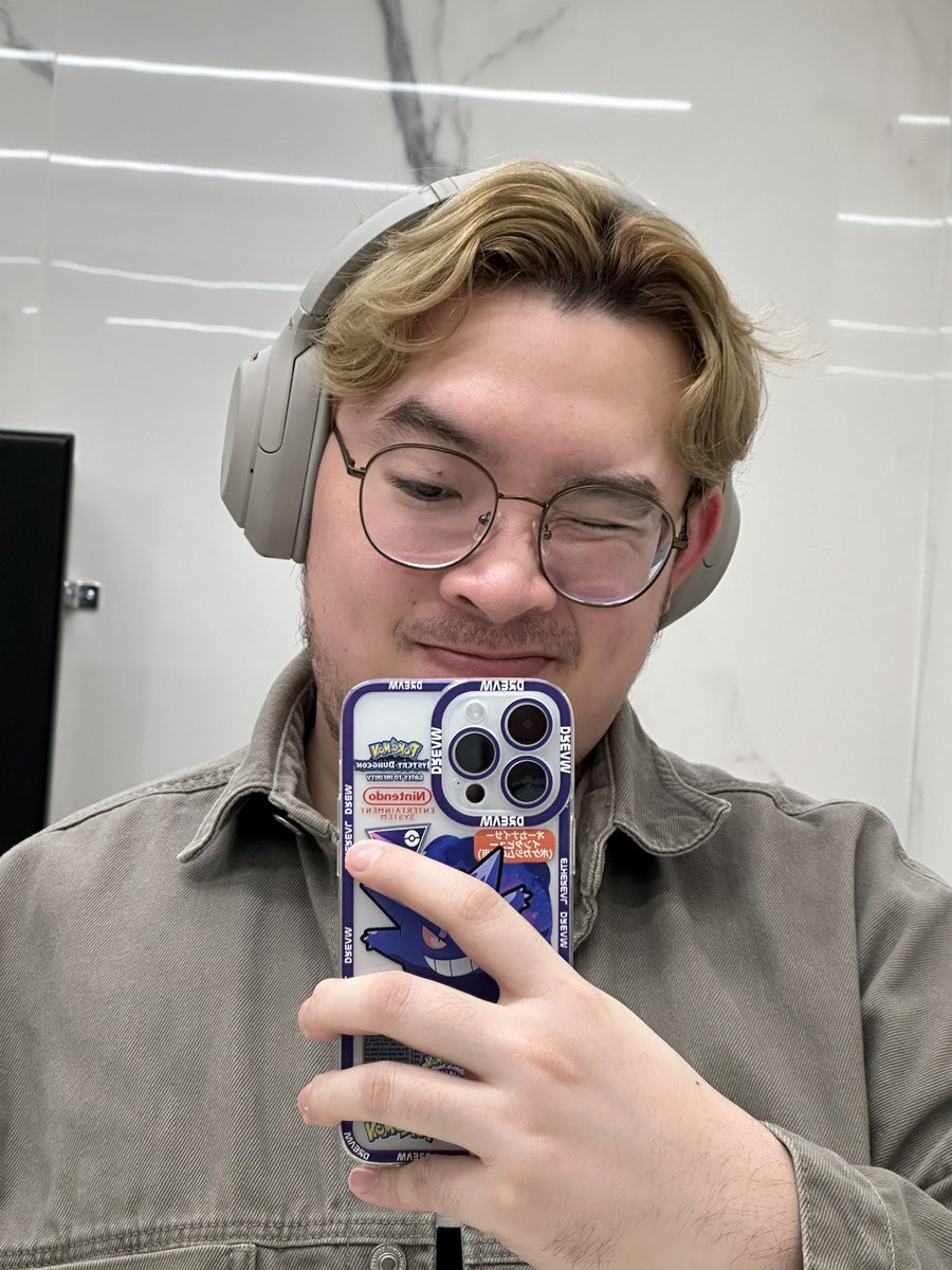 ohnojinooo's tweet photo. There are days that you feel cute sometimes, and for me it’s today lol https://t.co/JqPpCqm2na