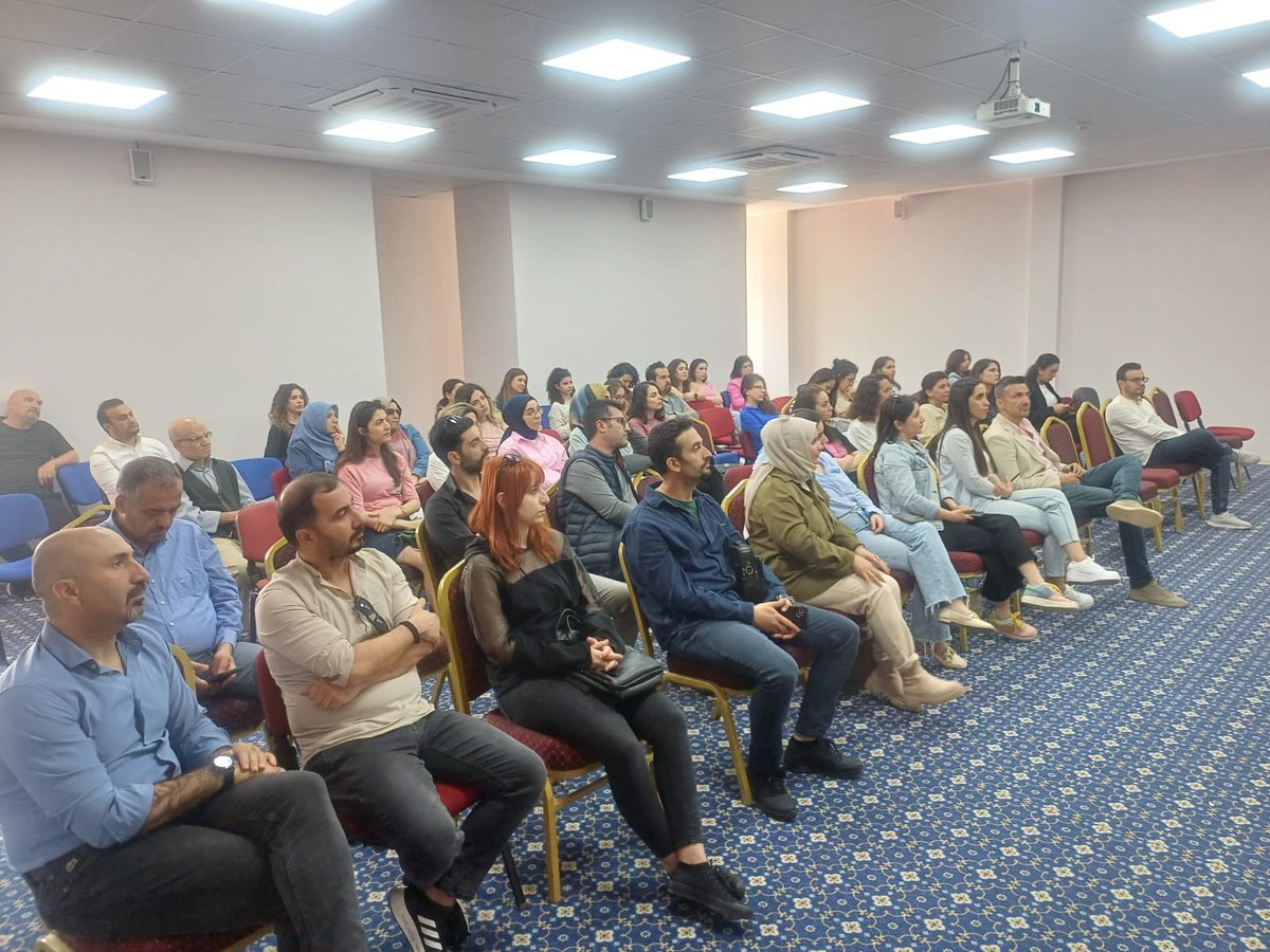 Mesleki dayanışmayı arttırmak amacıyla "Kekemelik Terapilerinde Kızılboğa Modeli"sunumları ile Uzm.Psk.Dan.Mahmut Kızılboğa ve Uzm.Dil ve Konuşma Terapisti Veysel Kızılboğa konuşmacılarımız oldular.<a href="/fazilet_durmus/">Fazilet Öğretmen 🇹🇷</a> <a href="/hasantpl01/">HASAN TOPAL</a> <a href="/OguzhanTulucu/">Oğuzhan TÜLÜCÜ</a> <a href="/toroslarmem/">Toroslar İlçe Milli Eğitim Müdürlüğü</a> <a href="/Yavuz_3833/">Yavuz Gündüz</a> <a href="/eker_kocak/">Eker koçak</a>