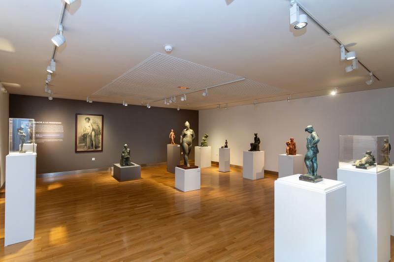 zaragoza_es's tweet photo. Últimos días para visitar la retrospectiva de la escultora Luisa Granero en la sala de exposiciones del @MuseoGargallo. La muestra está integrada por una selección de esculturas en bronce, yeso, mármol, terracota, bocetos, óleos y fotografías.
Info. > https://t.co/BubCJumOs0 https://t.co/qzHWxmhkO0