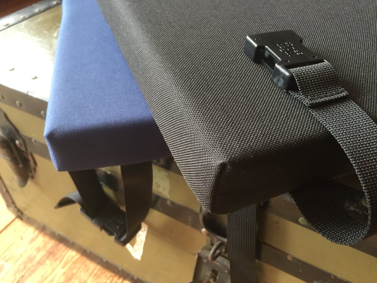 De eerste sloeproeiwedstrijd is Vechten op de Vecht a.s. zaterdag! Heb je een nieuw roeikussen, waterdichte tas of een paar handschoenen nodig? Bestel snel online en we versturen het gelijk. Afhalen in Bussum kan ook! @vechtenopdevecht #sloeproeien Verwoerd Watersport &amp; Outdoor