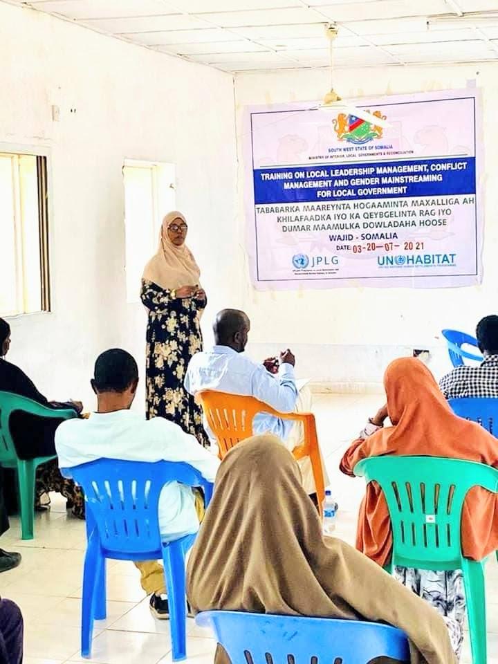 Governance close to the people. Local governments are instrumental in creating dialogue, upholding peace & fostering state legitimacy. 👉Read: 'Empowering local governance: A blueprint for sustainable development in #Somalia' unhabitat.org/empowering-loc…