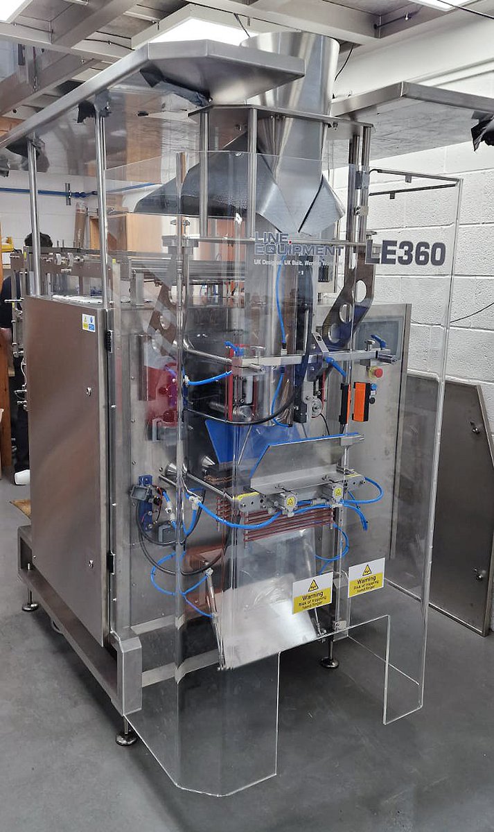 Line_VFFS's tweet photo. Our 36 years of experience ensure we can deliver solutions for any environment. Need a stainless steel #vffs machine for bagging meat in a washdown environment? Talk to us... #Verticalformfillsealpackagingmachine #VFFS #packagingmachine https://t.co/jyKSfk03Dt