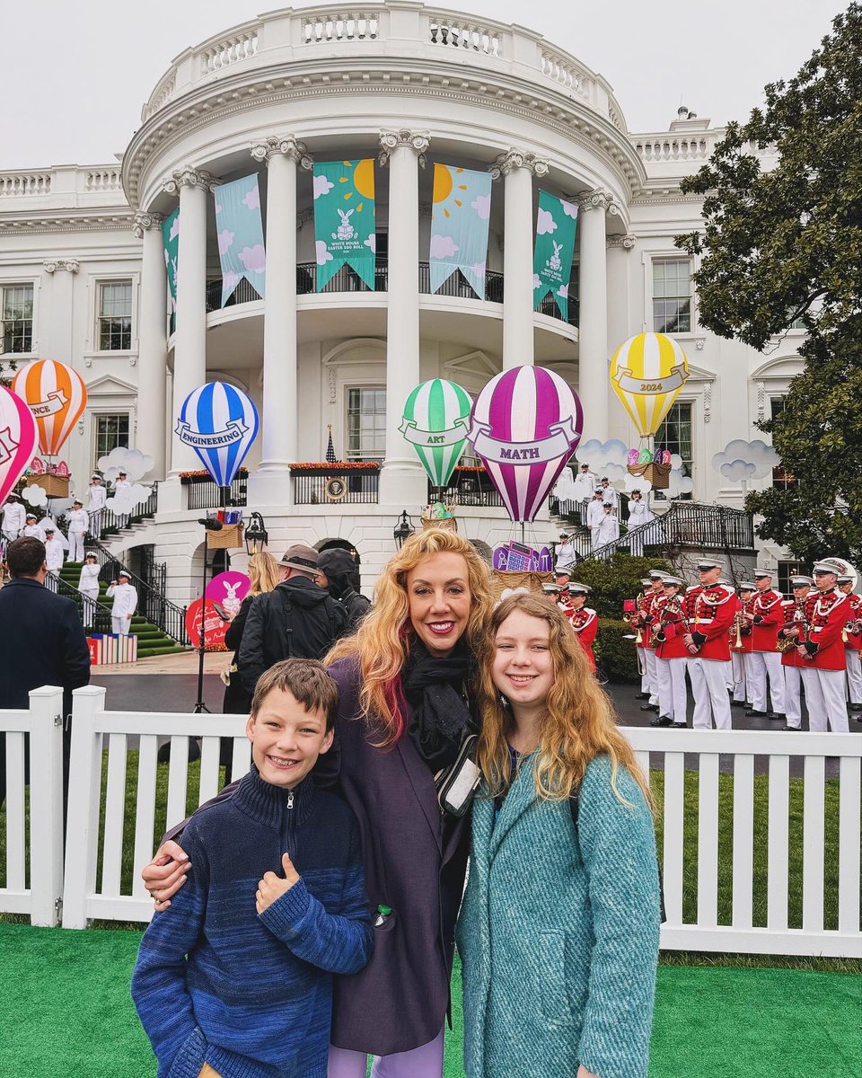 What an honor! I love this country so much. The Gore family was blessed to take in all of the White House beauty and joy for the annual Easter traditions. @GoreCountry #Whitehouse #whitehouseeastereggroll #eastereggroll #easter #washingtondc #dc