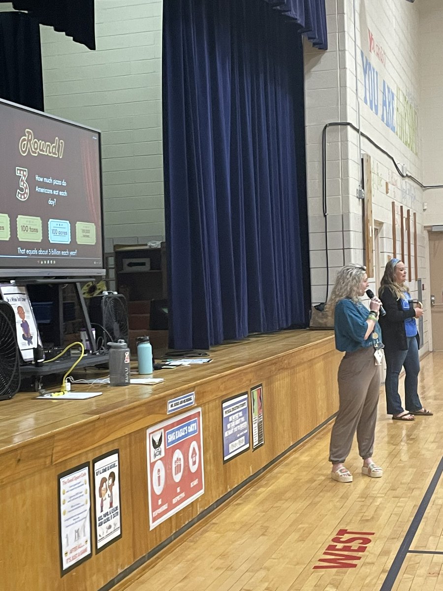 Robin Curry tweet media