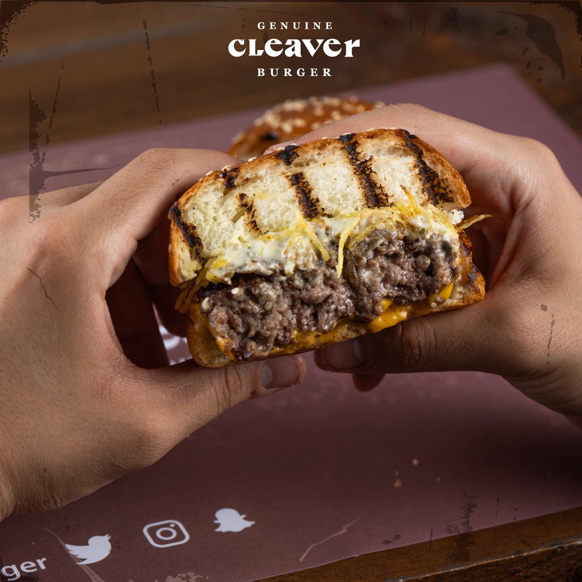 cleaver_burger's tweet photo. فطور أو سحور، المهم كليفر بررجر 😋🍔🔥 

#السعودية #الرياض #برجر #برجر_لحم #افطار #سحور #مطاعم https://t.co/2VAXsZ9LpU