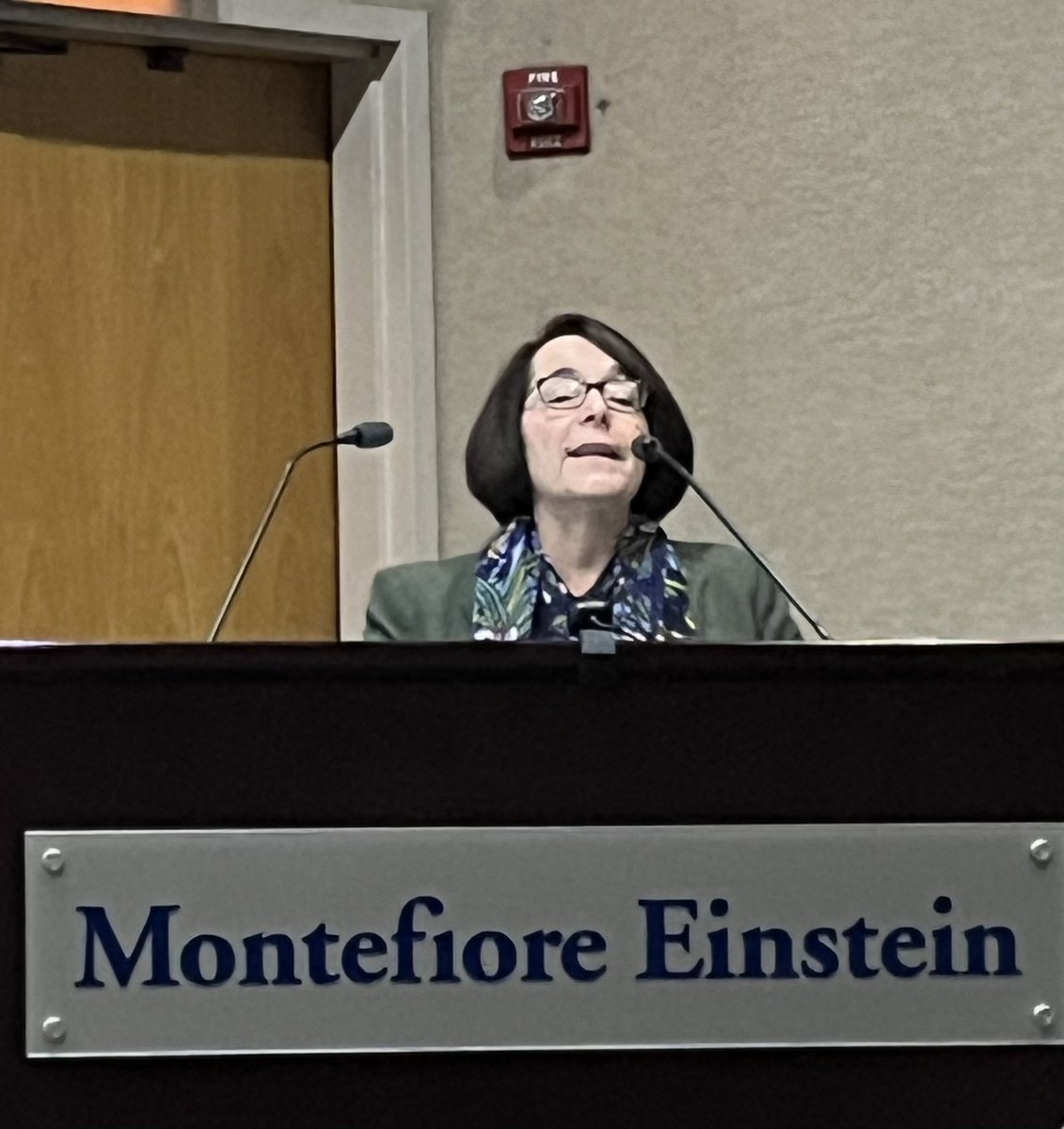 Welcome to Dr Susan Furth our Children’s Hosp at Montefiore (#CHAM) Research Day Keynote Speaker who discusses her career in collaborative research. @MontefiorePeds @SuzettePediMD @greally @nkf @JudyYeeMD @ianpaulmd @sloliveira @MontefioreNYC