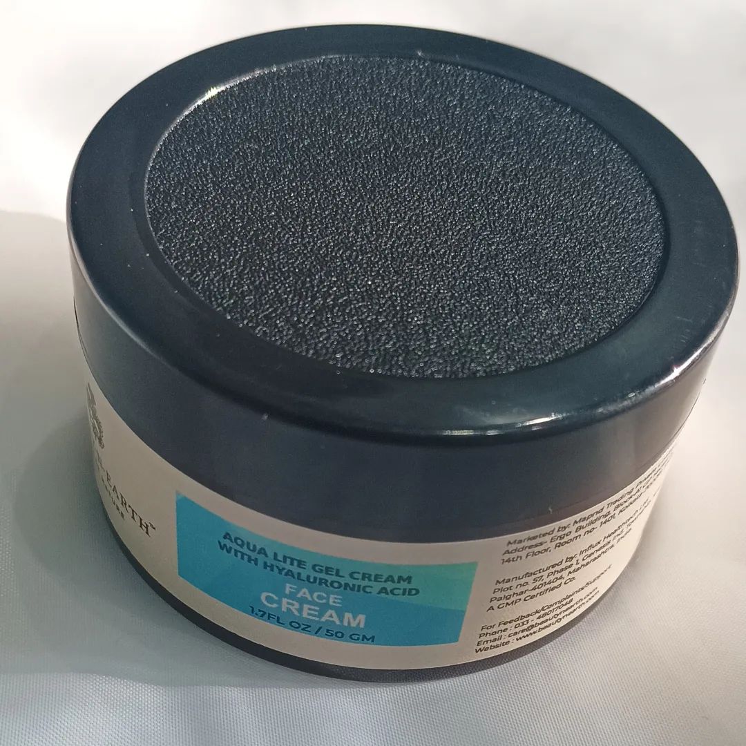 BeautynEarth's tweet photo. Experience pure hydration with our Aqua Lite Gel Cream infused with Hyaluronic Acid, now sulfate and paraben free! 💧
Get it here👉https://t.co/MzRDp7EAgY
#HydrationSimplified #GelCreamPerfection #HyaluronicHero #SulfateFree #ParabenFree #SkinQuencher #DewySkinGoals #beautynearth https://t.co/Z8WCpFtPFv