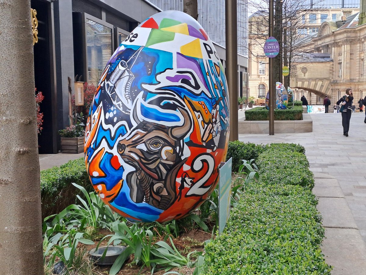 To celebrate Easter and to mark the SportAccord conference, @ParadiseBham created 3 unique giant eggs! From Birmingham's history and culture to its landscapes and sports, the eggs symbolise everything great about our City 🤩 Read more here: paradisebirmingham.co.uk/visit/whats-on/