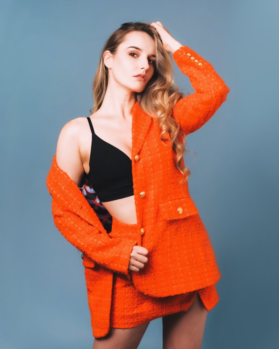 _Brookesmart_'s tweet image. I’m Brooke, from California USA, and this is my art 💜