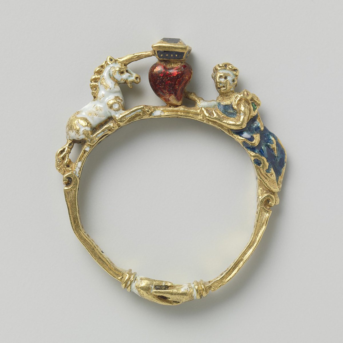 AcademiaAesthe1's tweet photo. Unicorn Renaissance Ring, made in Germany or Italy, c.1550. https://t.co/xljqyWWLGI