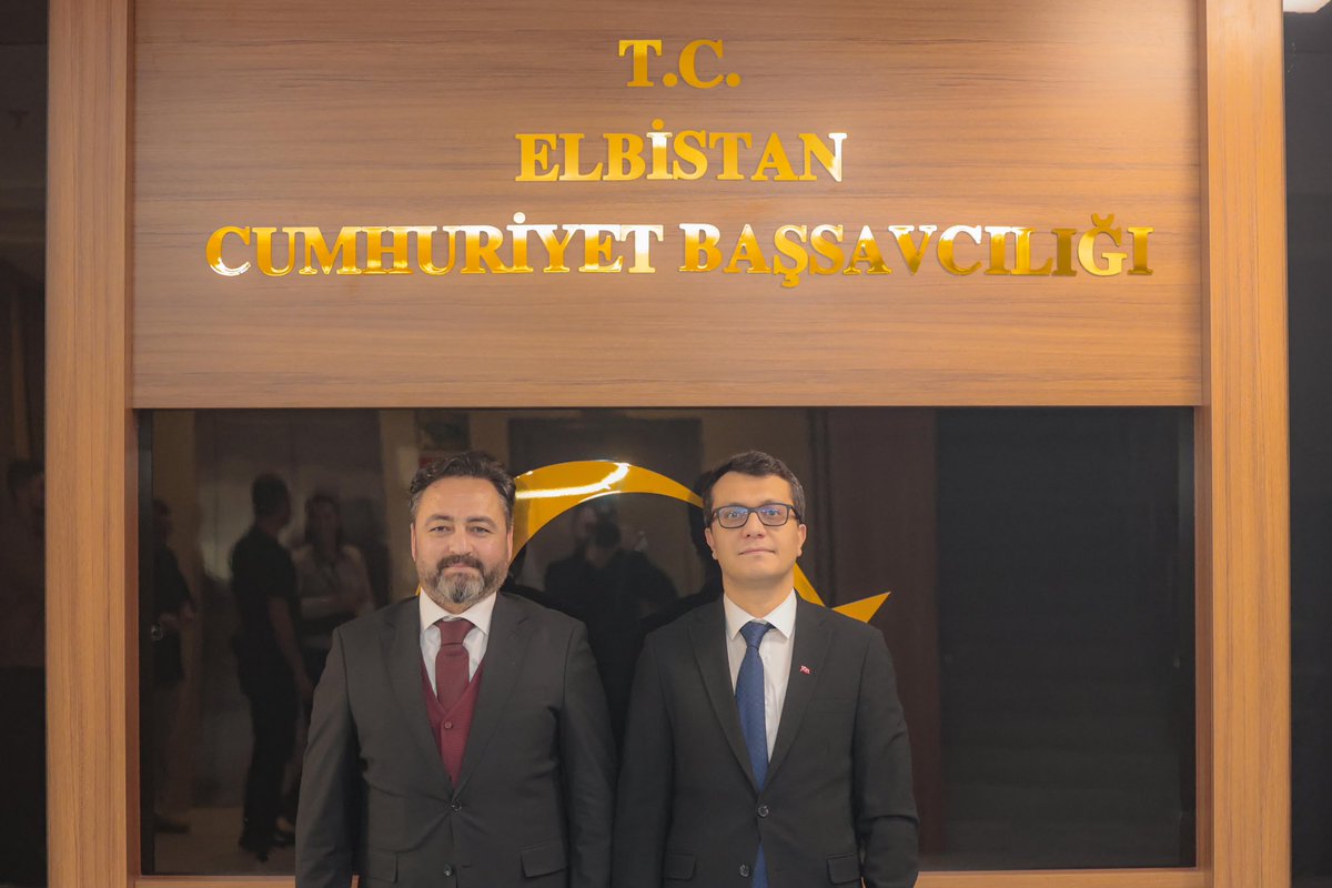 Elbistan Cumhuriyet Başsavcımız Sn İsmail Sarı beyi makamında ziyaret ettik. Hüsnü kabulleri ve dostlukları için çok teşekkür ederim.